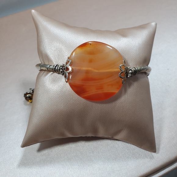NWOT RARE carnelian silver bracelet